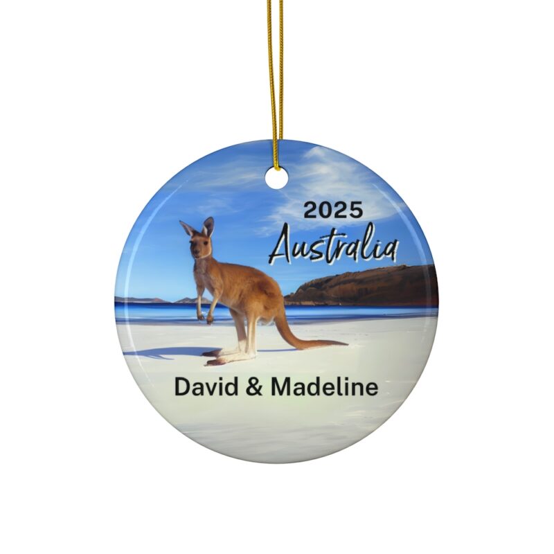Fernweh Australia Kangaroo Ornament plus Custom Year . Default 2025 and Personalized Names