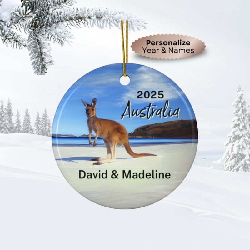 Fernweh Australia Kangaroo Personalized Gift Christmas Ornament + Custom Year & Personalized Names